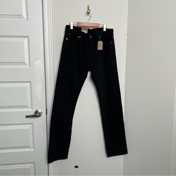 NWT Levi’s 501 Original Fit Men’s Jeans Classic Straight Leg Black Denim 34x34 - Picture 3 of 7